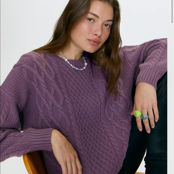 Aritzia | Peggy sweater - Picture 4 of 10